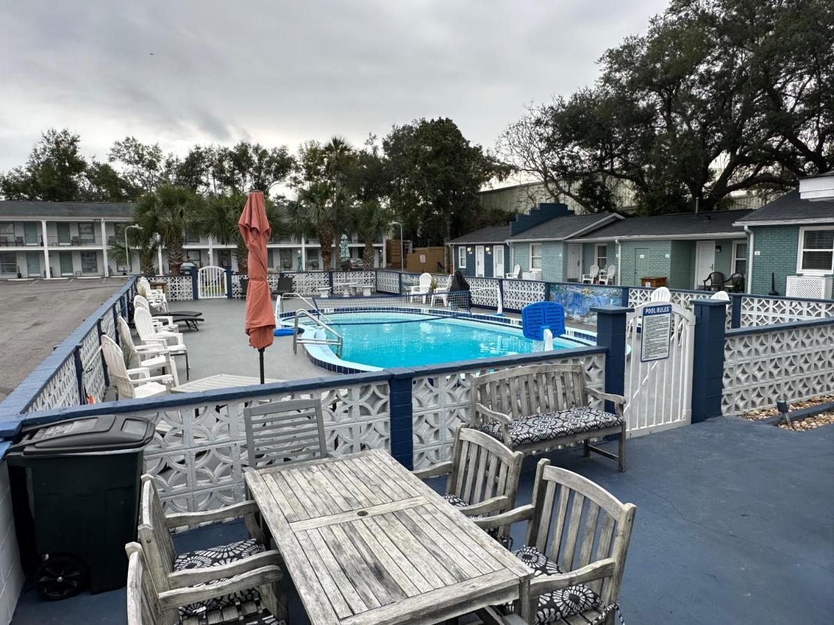 Gulf Coast Inn Gulf Breeze Luaran gambar